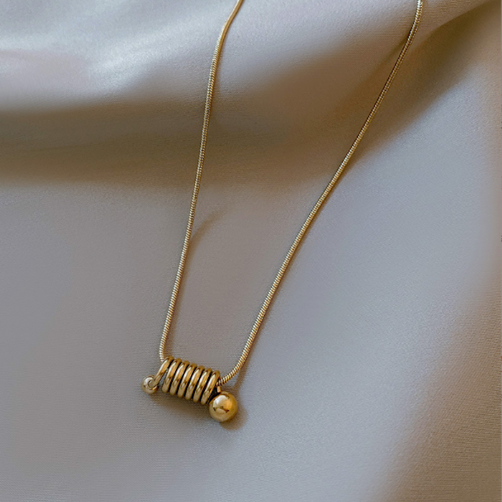 Necklace with Micro Twirl