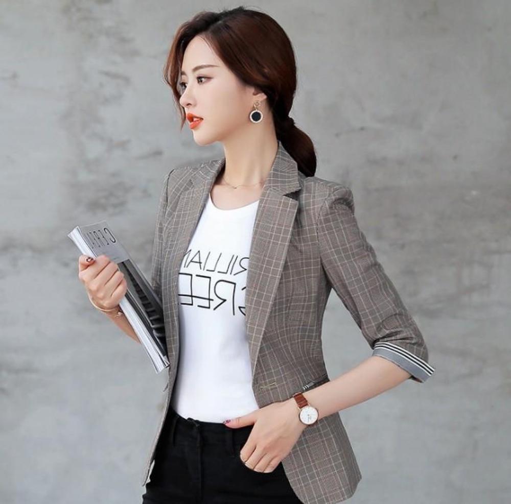 Womens Slim Fit Quarter Sleeve Single Button Blazer