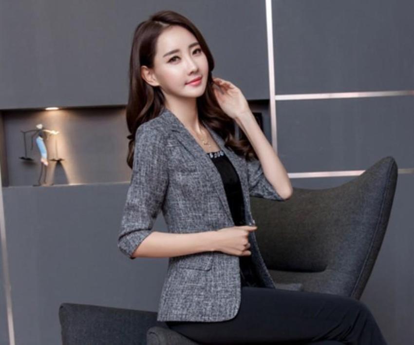 Womens Quarter Sleeve Blazer