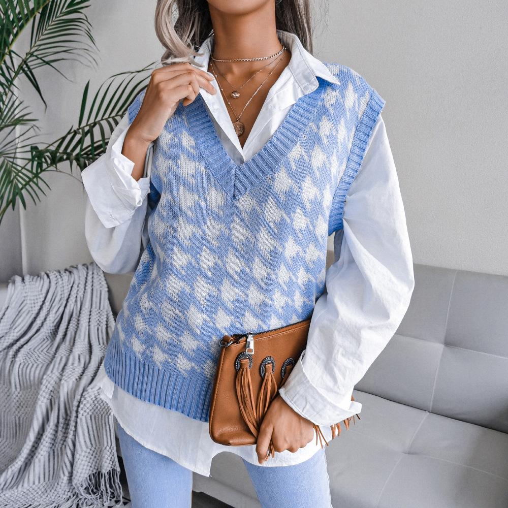 Womens Argyle Pattern V Neck Sweater Vest