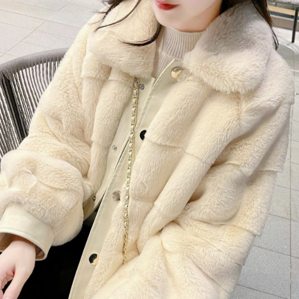 Womens Short Faux Fur Vegan Friendly Jacket